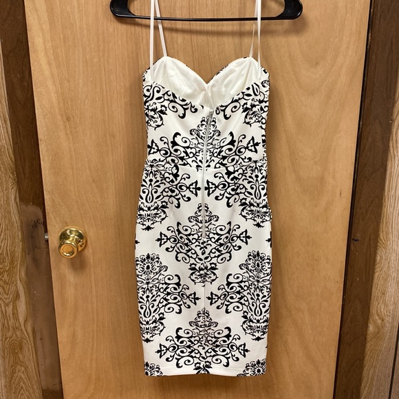 B. Darlin white and black strapless dress. - Picture 2 of 6